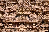 The great Chola temples of Tamil Nadu - The Brihadisvara temple of Gangaikondacholapuram. Sculptures of the vimana (South). 